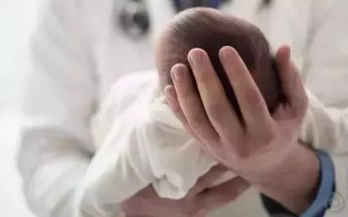 宝妈们的喜讯来了 3岁以下婴幼儿照护服务获政府重点关注
